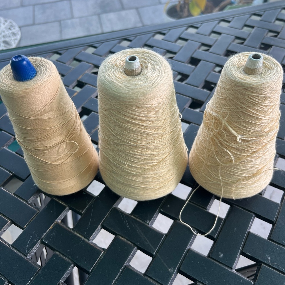 Cream Yarn cones Set